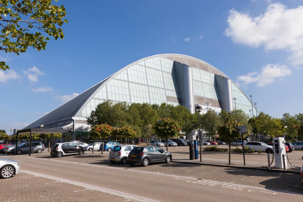 The Atrium Lägenhet Milton Keynes Exteriör bild